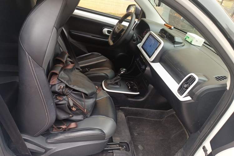 Used Roewe Clever 2022 311km QiQi BoBo Edition Right Front Seat