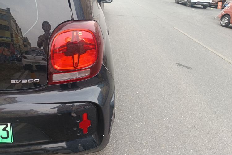 Used Roewe Clever 2022 311km QiQi BoBo Edition Right Rear Taillight