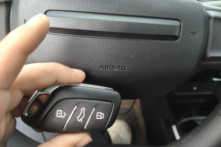 Used Roewe Clever 2022 311km QiQi BoBo Edition Interior 1
