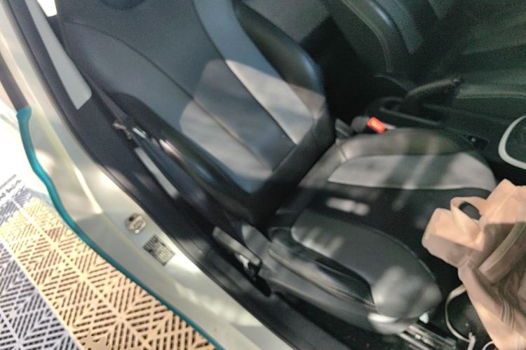 Used Roewe Clever 2022 311km QiQi BoBo Edition Right Front Seat