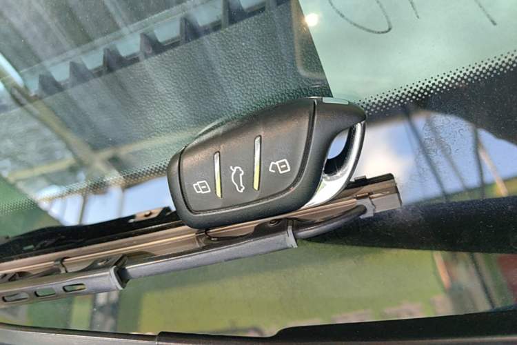 Used Roewe Clever 2022 311km QiQi BoBo Edition Vehicle Key