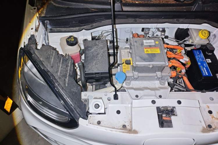 Used Roewe Clever 2022 311km QiQi BoBo Edition Engine Bay Right