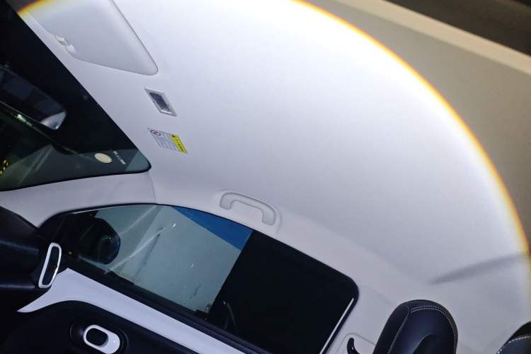 Used Roewe Clever 2022 311km QiQi BoBo Edition Headliner