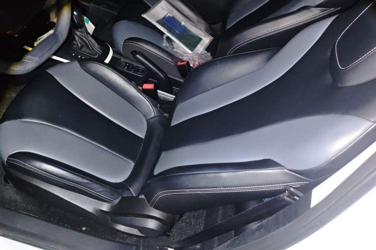 Used Roewe Clever 2022 311km QiQi BoBo Edition Left Front Seat