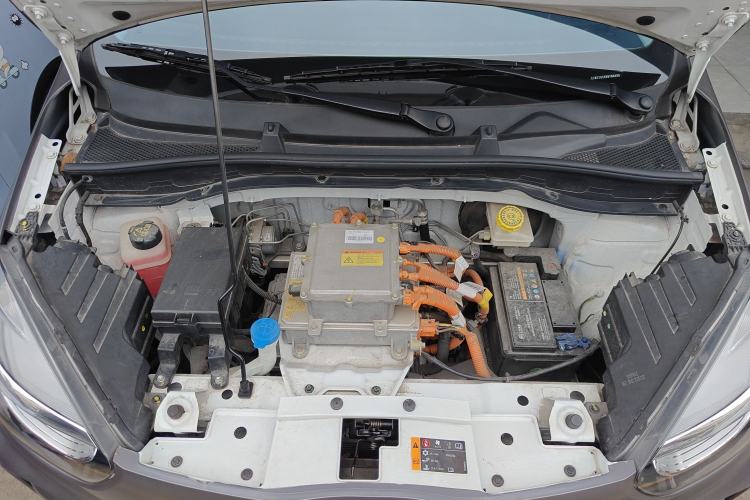 Used Roewe Clever 2022 311km QiQi BoBo Edition Engine Bay