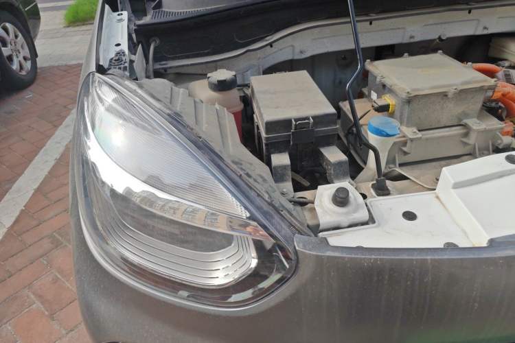 Used Roewe Clever 2022 311km QiQi BoBo Edition Engine Bay Right