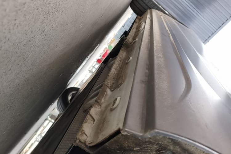 Used Roewe Clever 2022 311km QiQi BoBo Edition Left Side Sill
