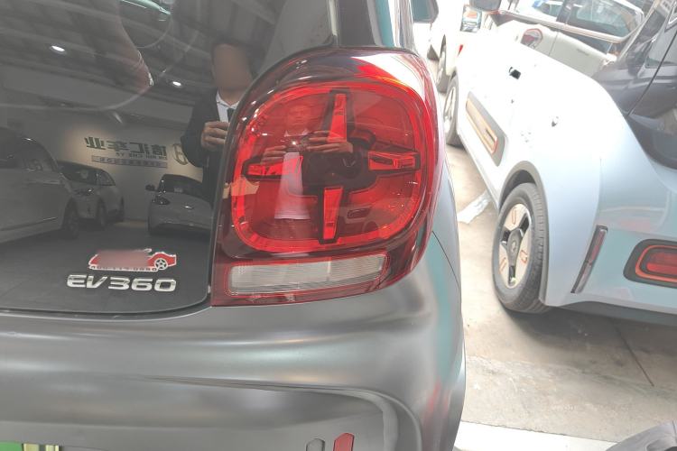 Used Roewe Clever 2022 311km QiQi BoBo Edition Right Rear Taillight