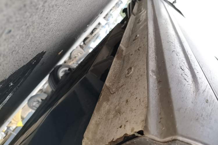 Used Roewe Clever 2022 311km QiQi BoBo Edition Right Side Sill
