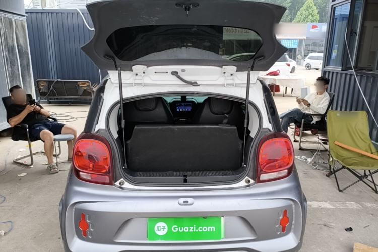 Used Roewe Clever 2022 311km QiQi BoBo Edition Trunk