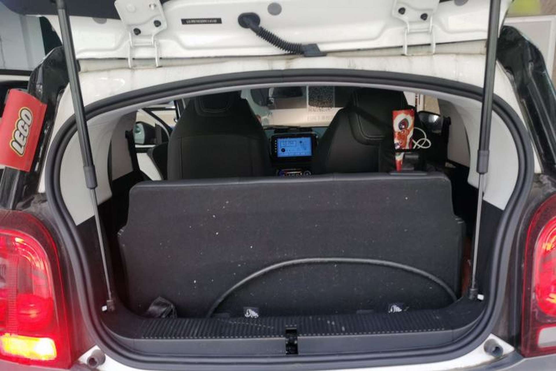 Used Roewe Clever 2022 311km QiQi BoBo Edition Trunk