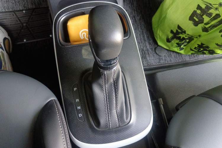 Used Roewe Clever 2022 311km QiQi BoBo Edition Gear Lever