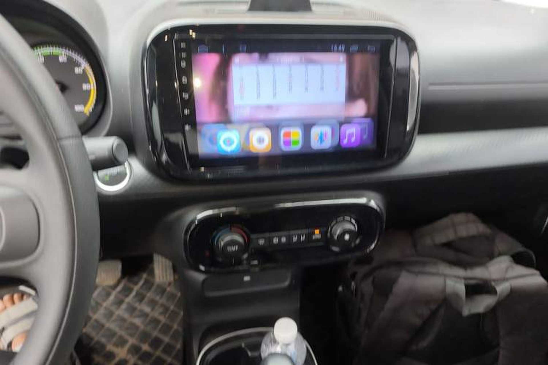 Used Roewe Clever 2022 311km QiQi BoBo Edition Audio And AC Panel