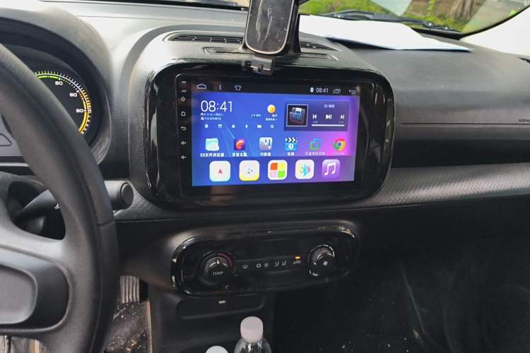 Used Roewe Clever 2022 311km QiQi BoBo Edition Audio And AC Panel