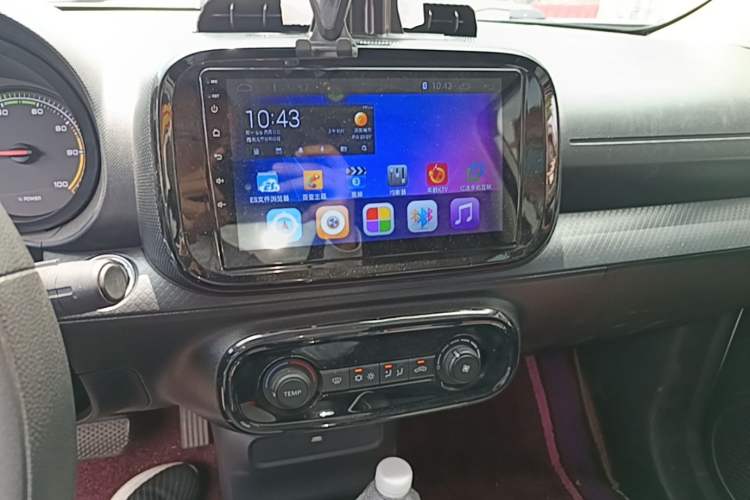 Used Roewe Clever 2022 311km QiQi BoBo Edition Audio And AC Panel
