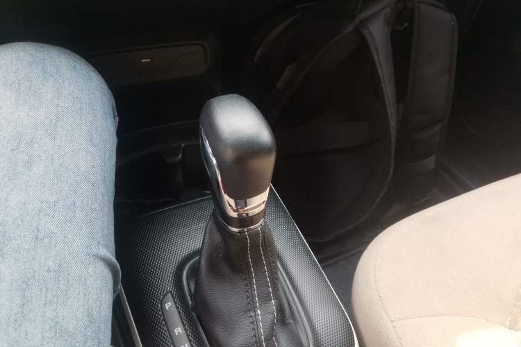 Used Roewe Clever 2022 311km QiQi BoBo Edition Gear Lever