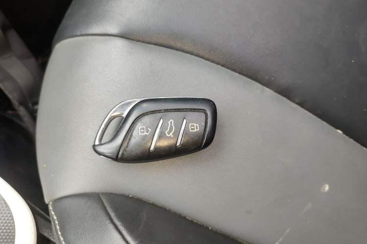 Used Roewe Clever 2022 311km QiQi BoBo Edition Interior 1