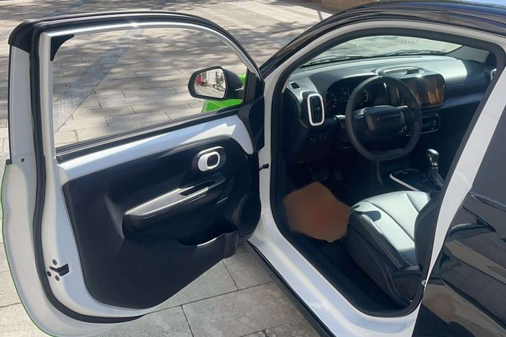 Used Roewe Clever 2022 311km QiQi BoBo Edition Interior 3