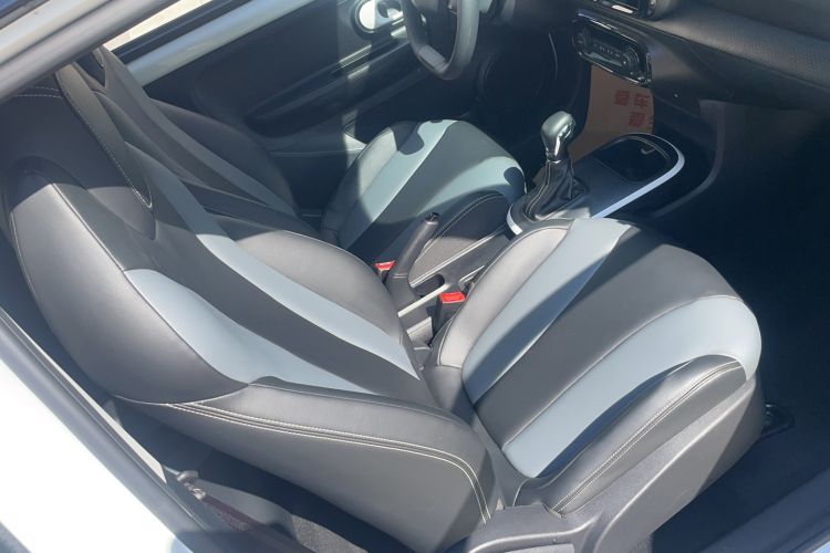 Used Roewe Clever 2022 311km QiQi BoBo Edition Interior 6