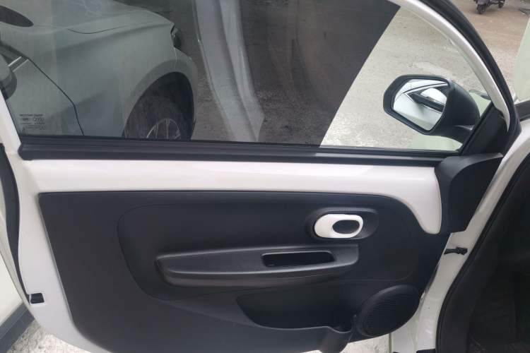 Used Roewe Clever 2022 311km QiQi BoBo Edition Left Front Door Interior