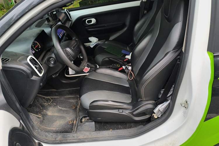 Used Roewe Clever 2022 311km QiQi BoBo Edition Left Front Seat