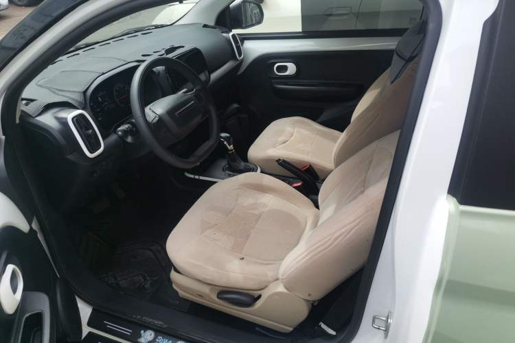 Used Roewe Clever 2022 311km QiQi BoBo Edition Left Front Seat