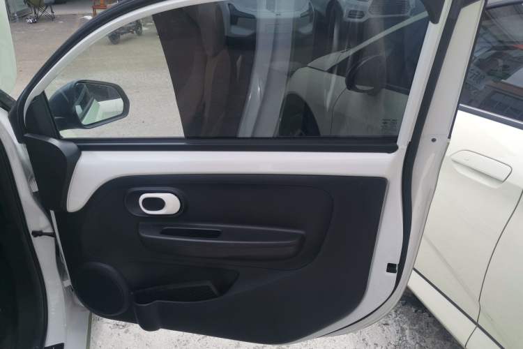 Used Roewe Clever 2022 311km QiQi BoBo Edition Right Front Door Interior