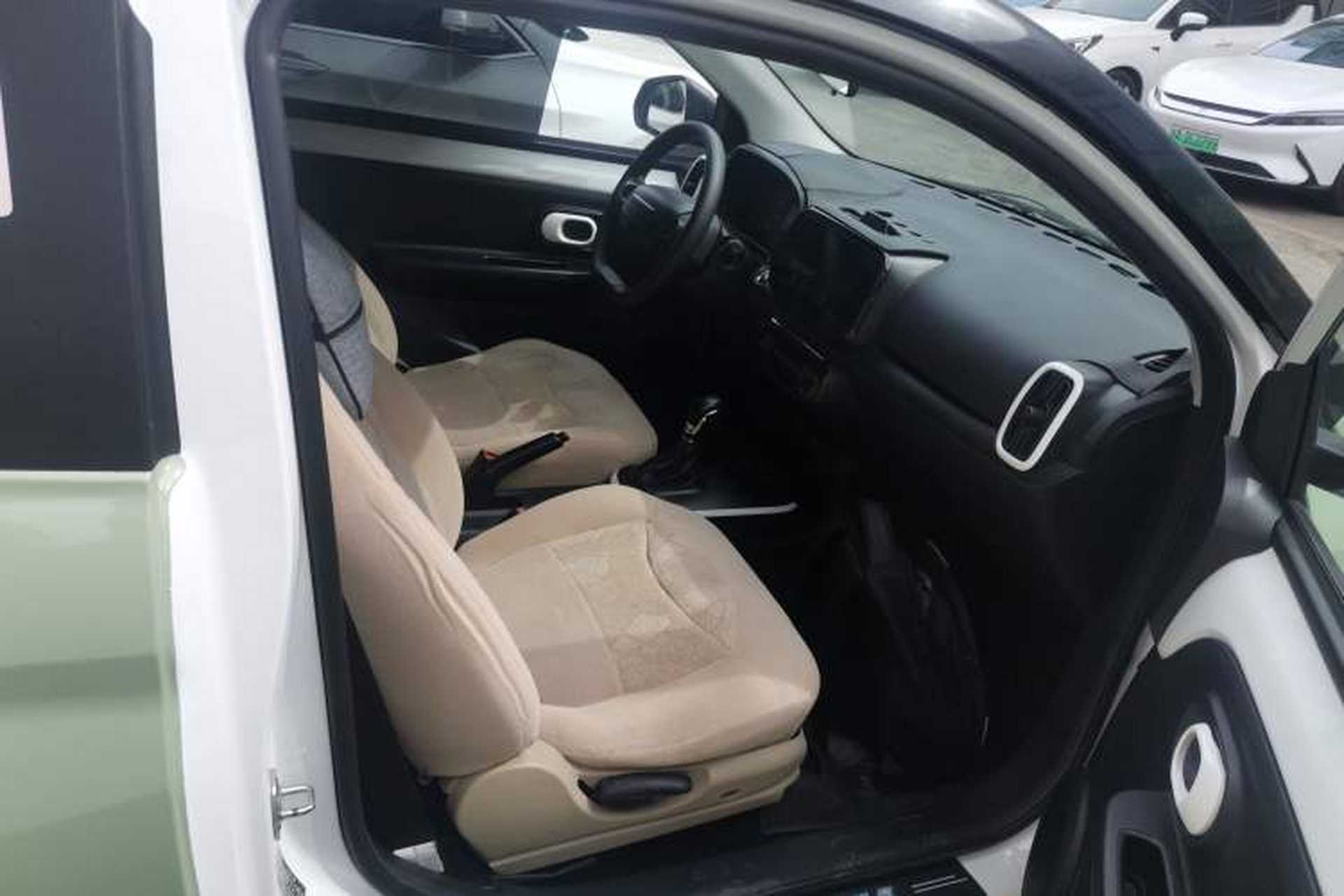 Used Roewe Clever 2022 311km QiQi BoBo Edition Right Front Seat
