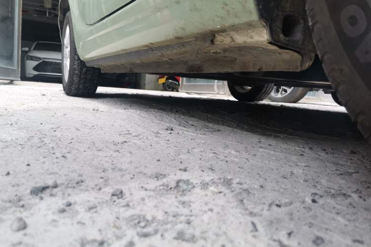 Used Roewe Clever 2022 311km QiQi BoBo Edition Right Side Sill