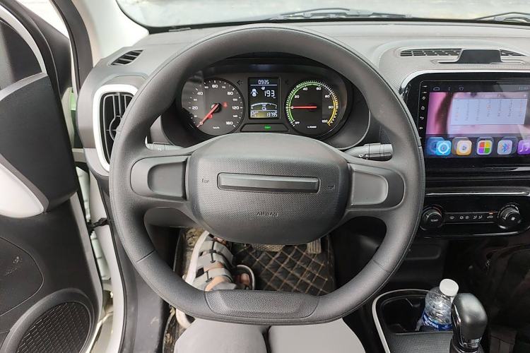 Used Roewe Clever 2022 311km QiQi BoBo Edition Steering Wheel