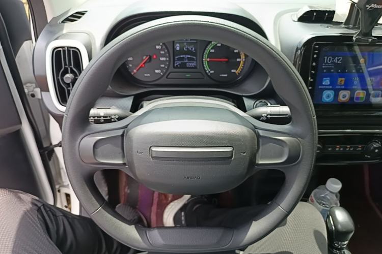 Used Roewe Clever 2022 311km QiQi BoBo Edition Steering Wheel
