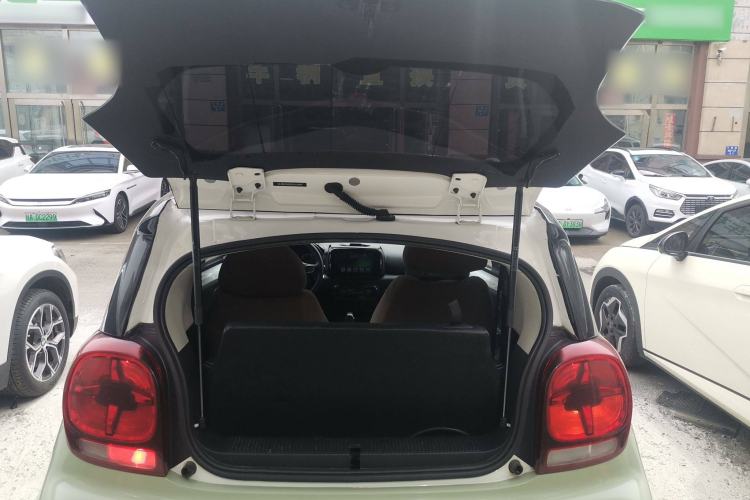 Used Roewe Clever 2022 311km QiQi BoBo Edition Trunk