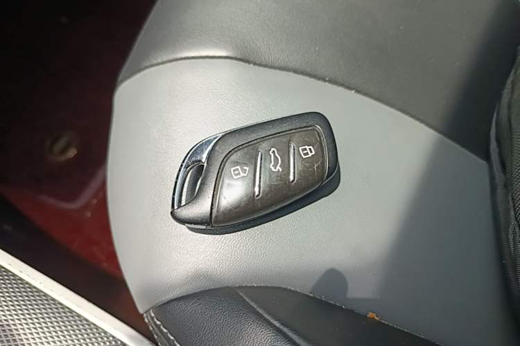Used Roewe Clever 2022 311km QiQi BoBo Edition Vehicle Key