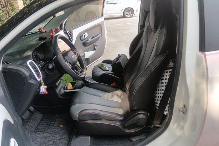 Used Roewe Clever 2022 311km QiQi BoBo Edition Left Front Seat