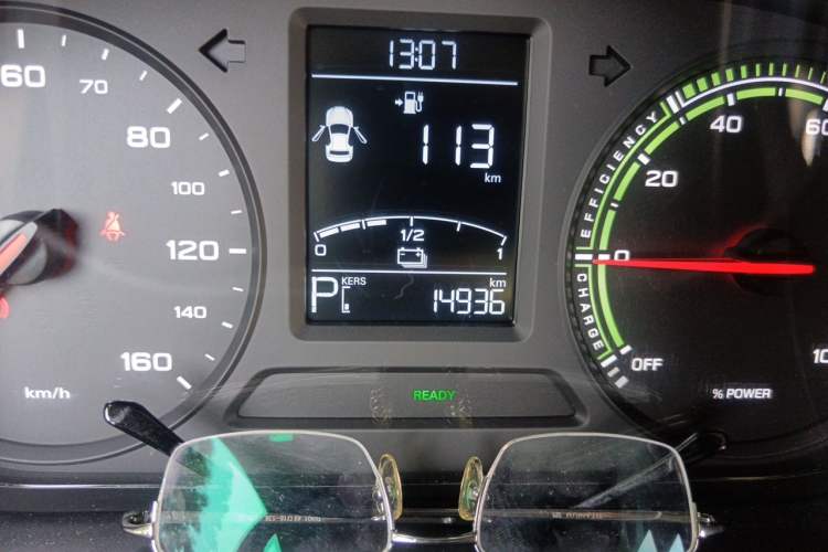 Used Roewe Clever 2022 311km QiQi BoBo Edition Odometer Close Up