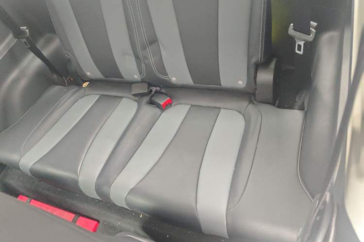 Used Roewe Clever 2022 311km QiQi BoBo Edition Left Rear Seat
