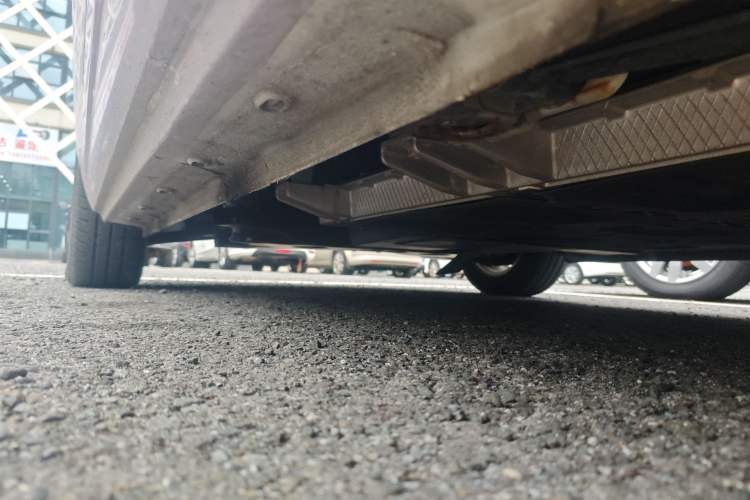 Used Roewe Clever 2022 311km QiQi BoBo Edition Left Side Sill