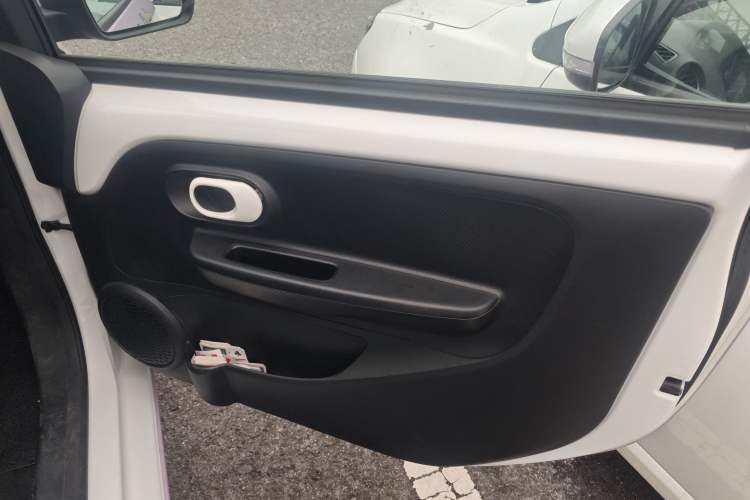 Used Roewe Clever 2022 311km QiQi BoBo Edition Right Front Door Interior