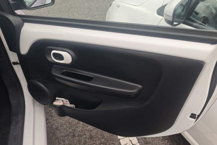 Used Roewe Clever 2022 311km QiQi BoBo Edition Right Rear Door Interior