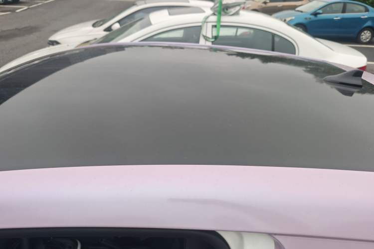 Used Roewe Clever 2022 311km QiQi BoBo Edition Roof