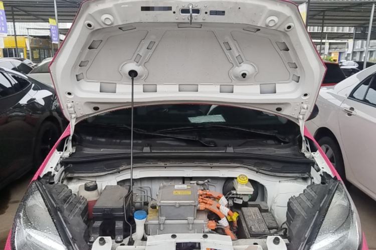 Used Roewe Clever 2022 311km QiQi BoBo Edition Engine Bay