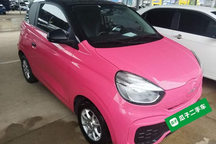 Used Roewe Clever 2022 311km QiQi BoBo Edition Front Right 45 Deg