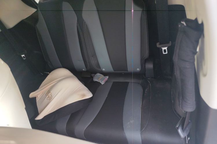 Used Roewe Clever 2022 311km QiQi BoBo Edition Left Rear Seat