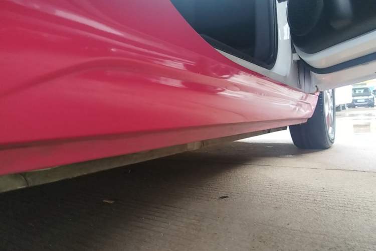 Used Roewe Clever 2022 311km QiQi BoBo Edition Right Side Sill