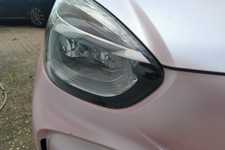 Used Roewe Clever 2022 311km QiQi BoBo Edition Right Front Headlight