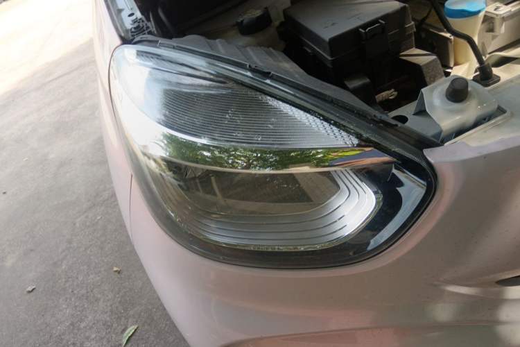 Used Roewe Clever 2022 311km QiQi BoBo Edition Right Front Headlight