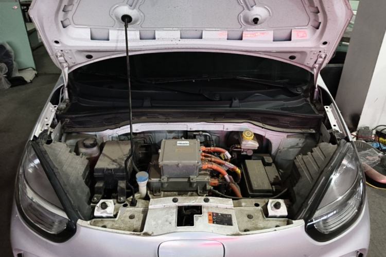 Used Roewe Clever 2022 311km QiQi BoBo Edition Engine Bay