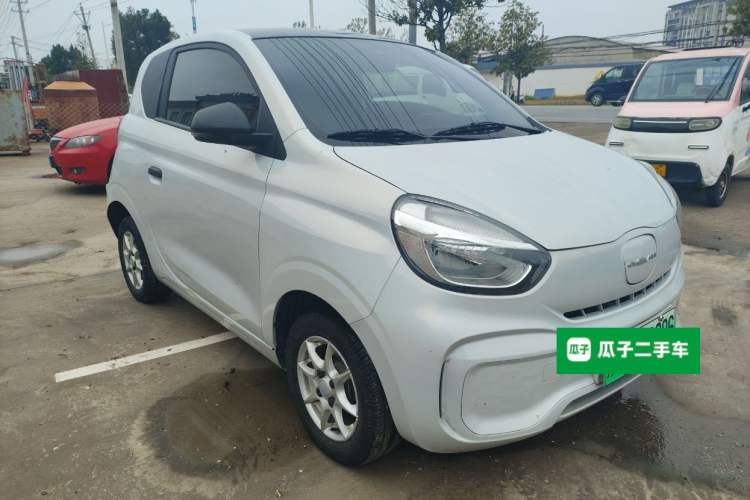 Used Roewe Clever 2022 311km QiQi BoBo Edition Front Right 45 Deg