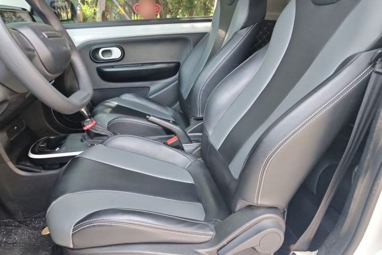 Used Roewe Clever 2022 311km QiQi BoBo Edition Left Front Seat