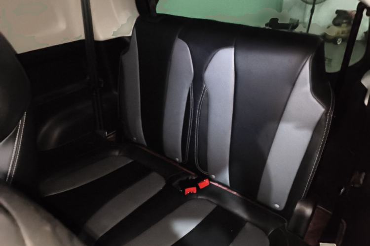 Used Roewe Clever 2022 311km QiQi BoBo Edition Left Rear Seat